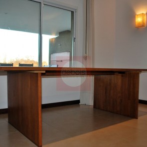 mesa de comedor de madera maciza